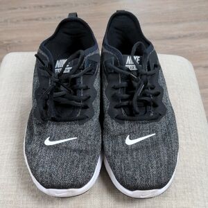 Nike Women's Black Flex Shoes